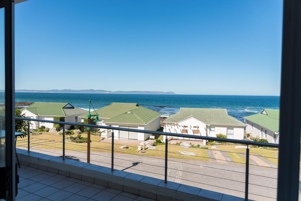 Whale View Self Catering Apartment Hermanus Kültér fotó